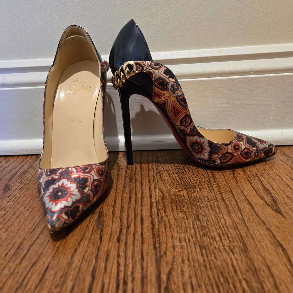 Christian Louboutin Hot Chick Heels (37)